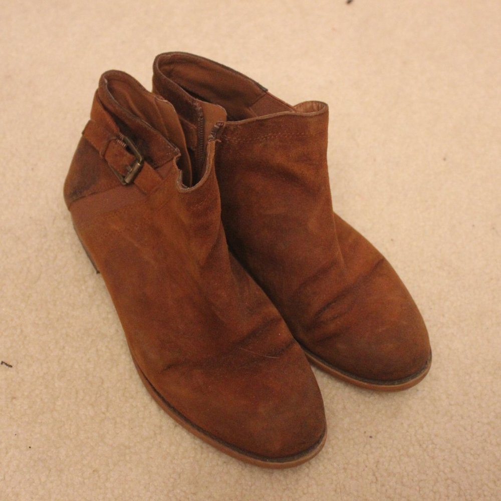 brown chelsea boots size 8